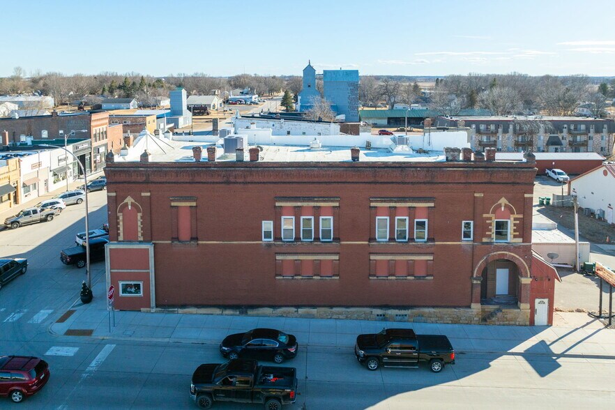 More Photos Of 138 N Main St, Janesville Storefront Retail Residential For Sale
