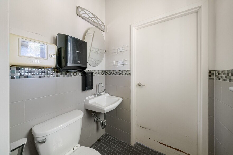 More Photos Of 1123 Rockdale Ave, New Bedford Rehabilitation Center For Sale