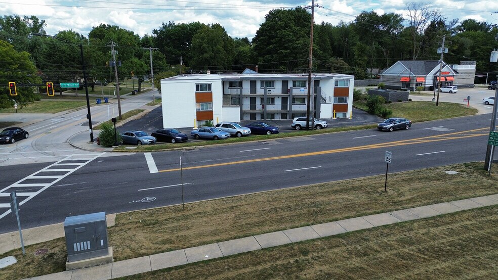 Primary Photo Of 1605 S Water St, Kent Apartments For Sale