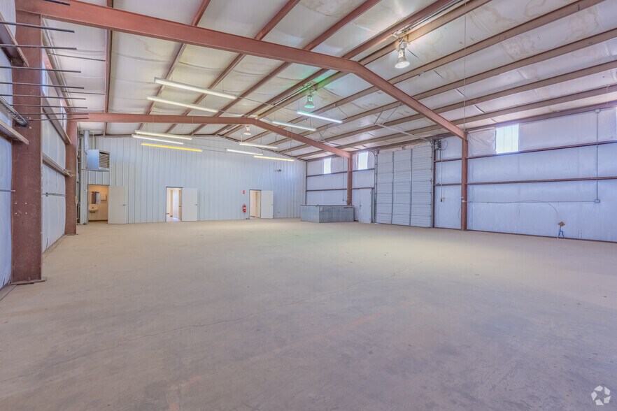 More Photos Of 3401 E State Highway 158, Midland Warehouse For Lease