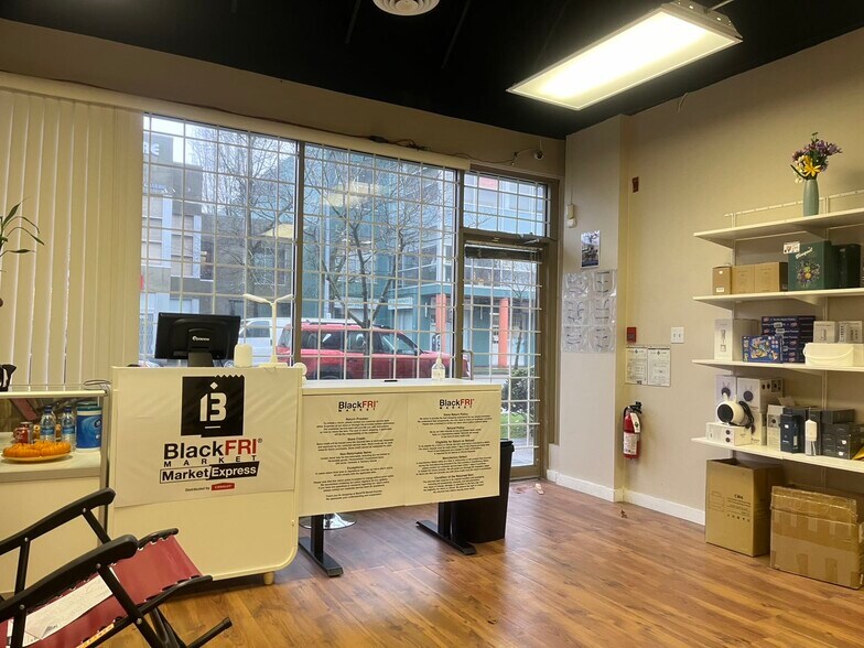 More Photos Of 8888 Odlin Cres, Richmond Storefront Retail Office For Lease