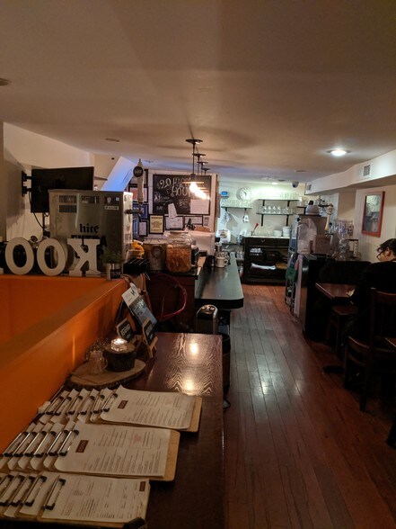 More Photos Of 324 E 6th St, New York Apartments For Lease