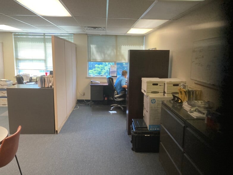 More Photos Of 914 Mount Kemble Ave, Morristown Office For Lease