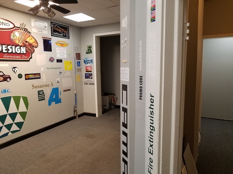 More Photos Of 3111 Norfolk St, Richmond Office For Sale
