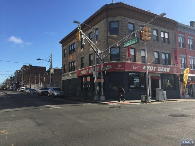 More Photos Of 20-34 Park Ave, Paterson Office For Sale
