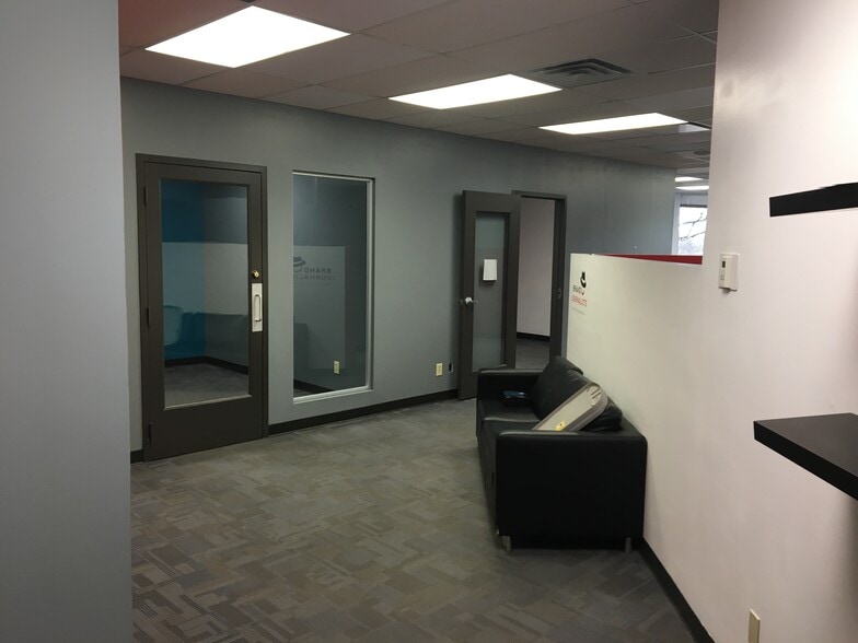 More Photos Of 3212 West End Ave, Nashville Office For Lease