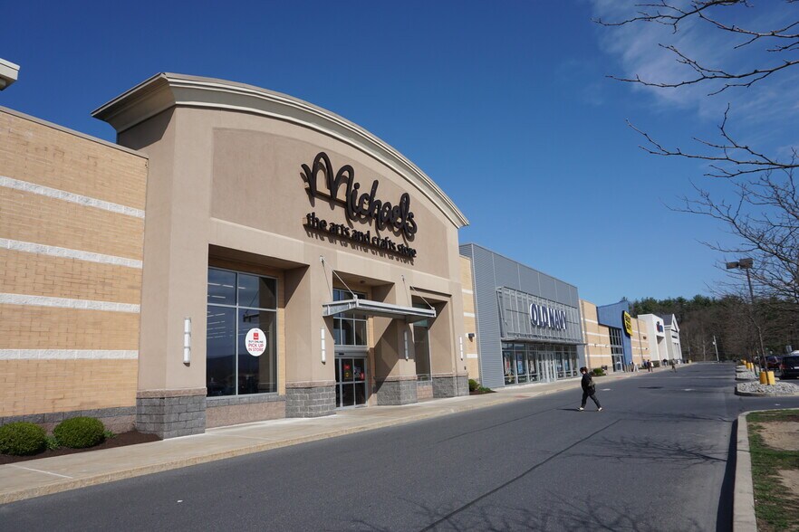 Primary Photo Of Route 611 @ Heller Rd, Stroudsburg Unknown For Lease