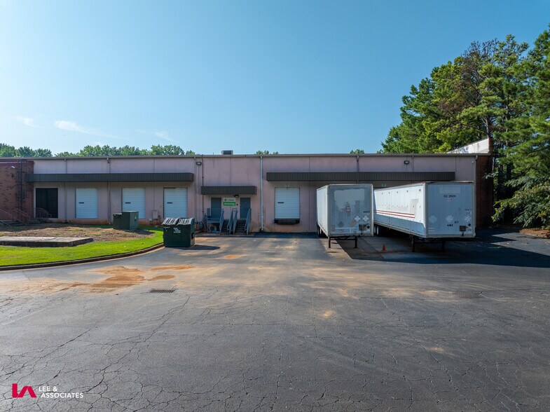 More Photos Of 5200 Panola Industrial Blvd, Decatur Warehouse For Lease