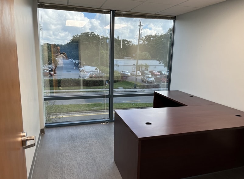 More Photos Of 2700 W Dr Martin Luther King Jr Blvd, Tampa Medical For Lease