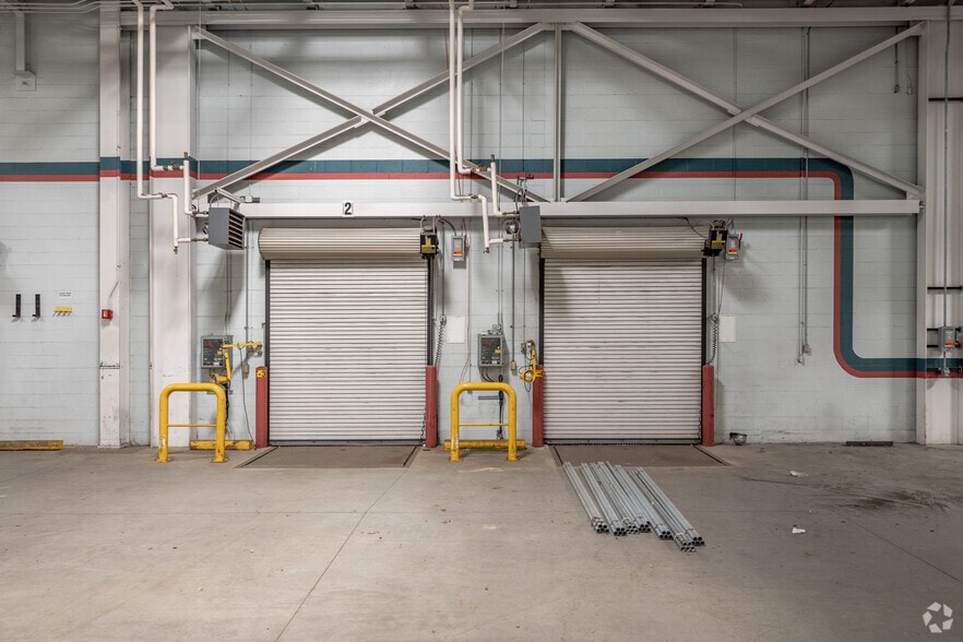 More Photos Of 5300 Crosswind Dr, Columbus Manufacturing For Sale