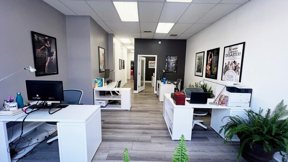 More Photos Of 1443 W Belmont Ave, Chicago Storefront Retail Office For Sale