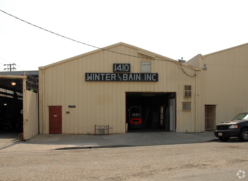 More Photos Of 1410-1412 Elwood St, Los Angeles Warehouse For Sale