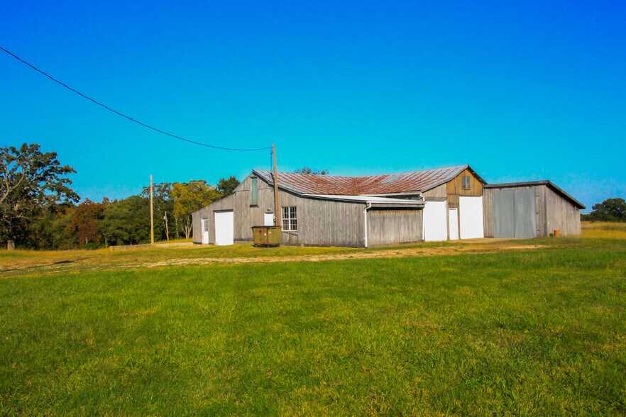 More Photos Of 11 Edgar ln, Wright City Flex For Lease