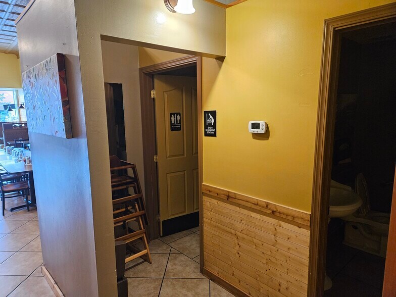 More Photos Of 124 Main St, Grangeville Restaurant For Sale