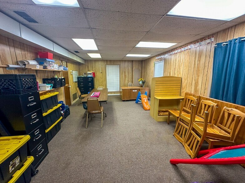 More Photos Of 247 S Barron St, Rusk Religious Facility For Sale