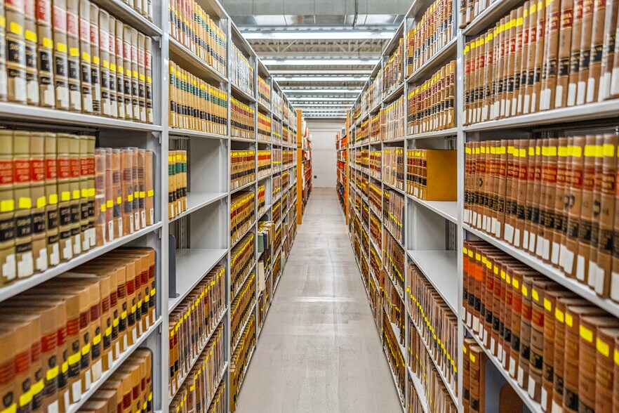 More Photos Of 75 Van Block Ave, Hartford Light Manufacturing For Sale