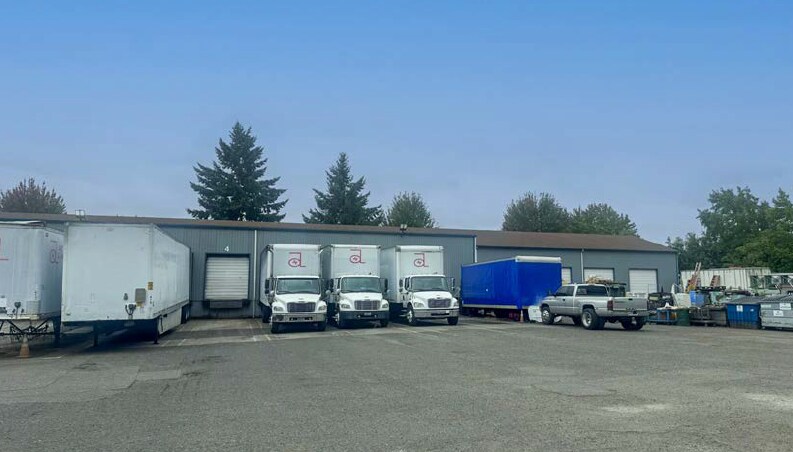 More Photos Of 12104 NE 95th St, Vancouver Distribution For Lease