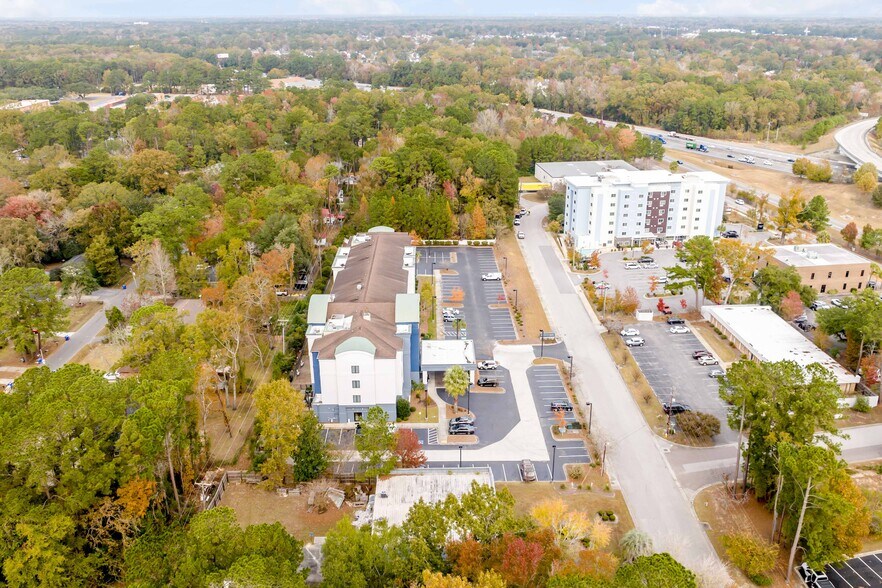 More Photos Of 7499 N Forest Dr, North Charleston Light Manufacturing For Sale