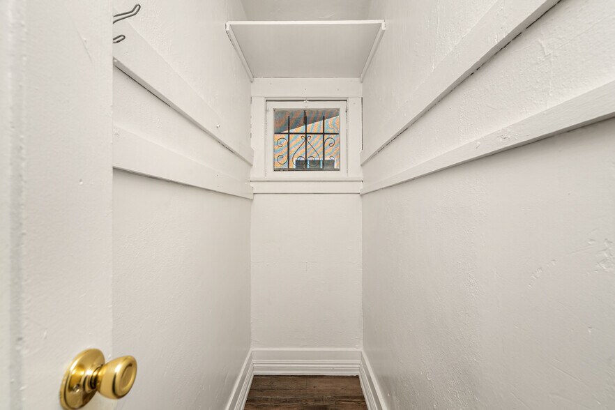 More Photos Of 720 King Ave, Wilmington Apartments For Sale