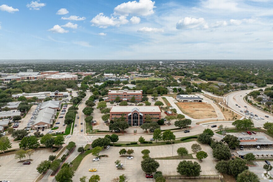 More Photos Of 3101 Churchill Dr, Flower Mound Medical For Lease