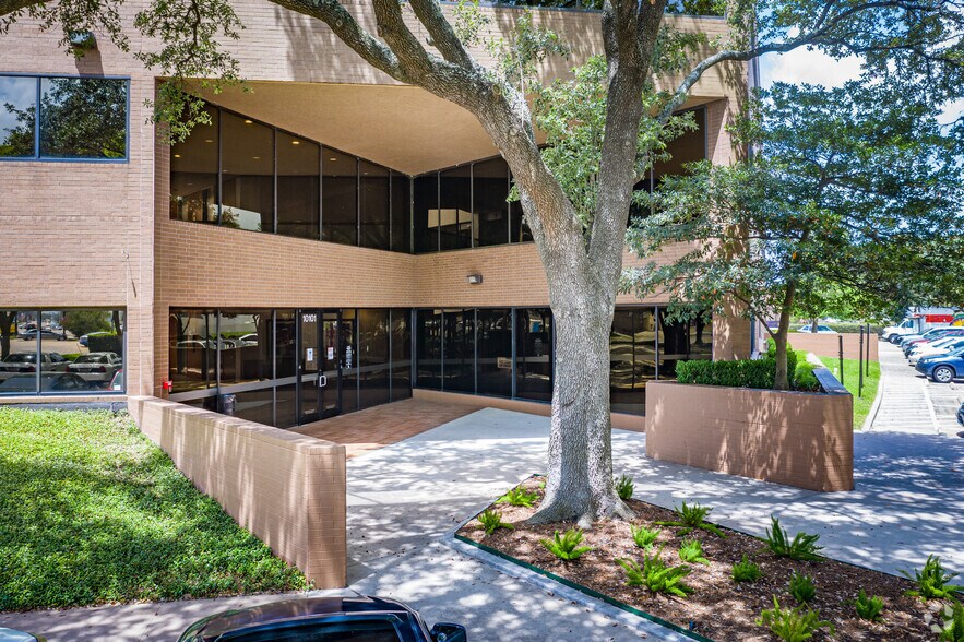 More Photos Of 10101 Harwin Dr, Houston Office For Lease