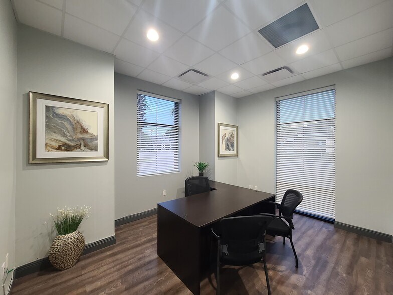 More Photos Of 952 International Pky, Lake Mary Office For Sale