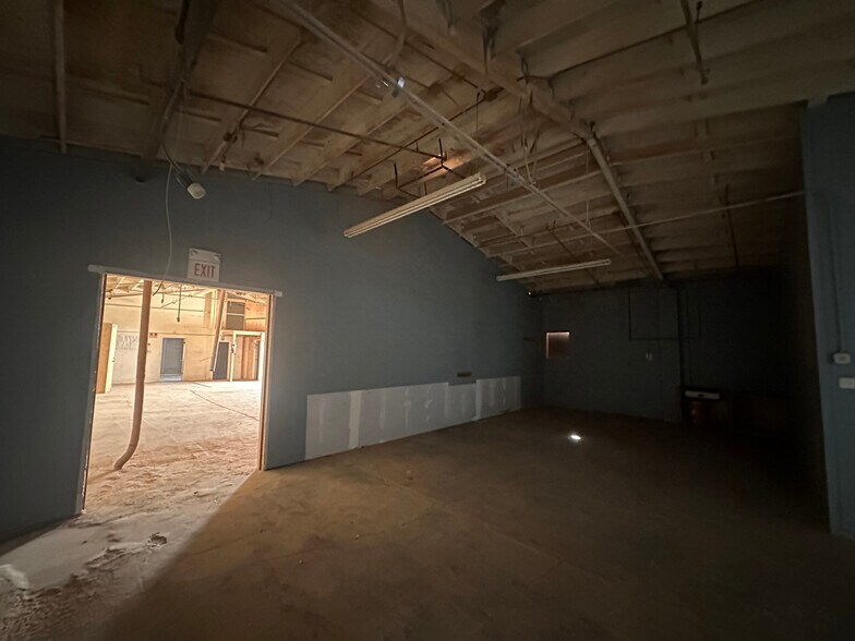 More Photos Of 1773 W Lincoln Ave, Anaheim Industrial For Sale