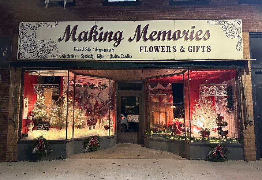 More Photos Of 108 S Madison St, Bloomfield Storefront Retail Residential For Sale