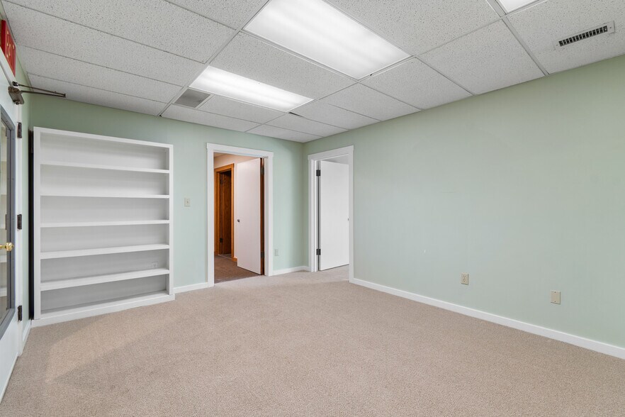 More Photos Of 3520 Snouffer Rd, Columbus Office For Sale