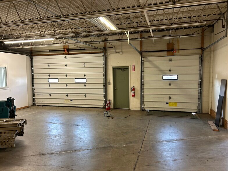 More Photos Of 215 Charles St, Holland Manufacturing For Lease