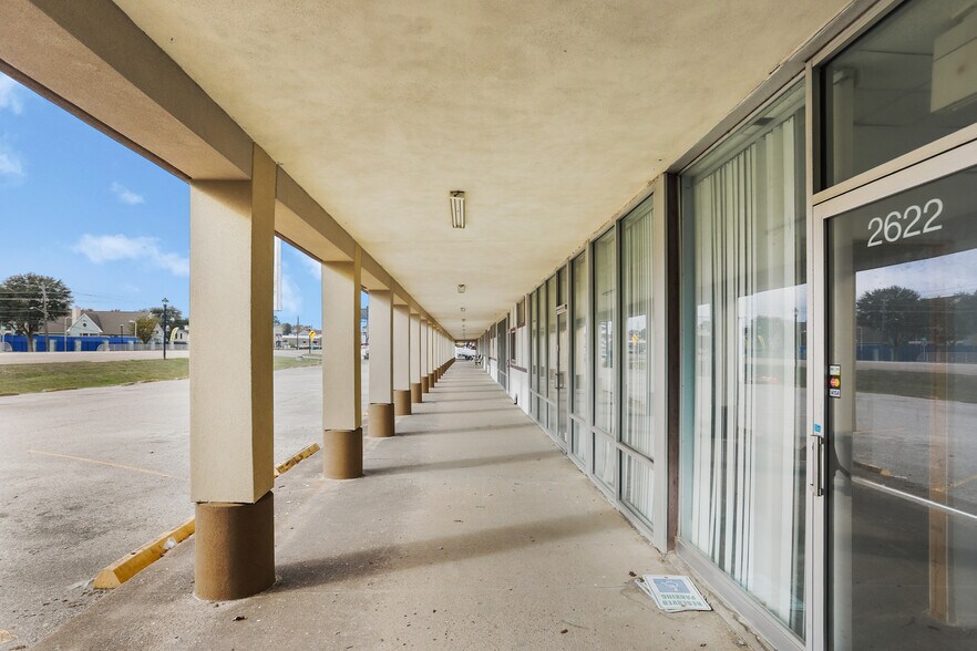 More Photos Of 2622 NASA Rd 1, Seabrook Unknown For Lease