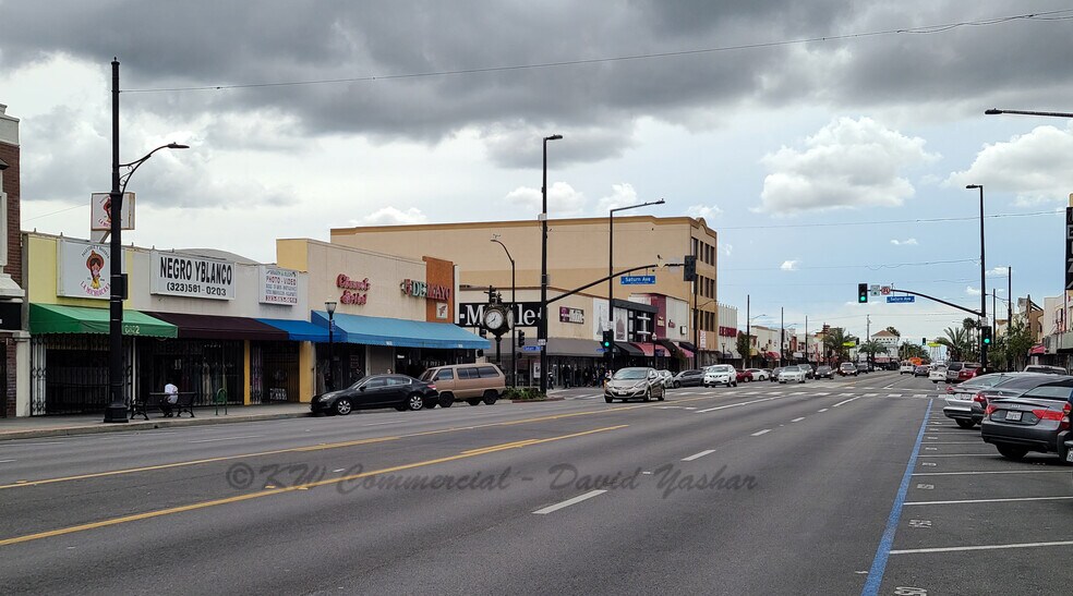 More Photos Of 6822-6828 Pacific Blvd, Huntington Park Storefront For Sale