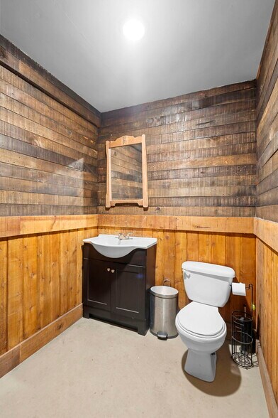 More Photos Of 1056 Reynolds Rd, De Leon Springs Specialty For Sale