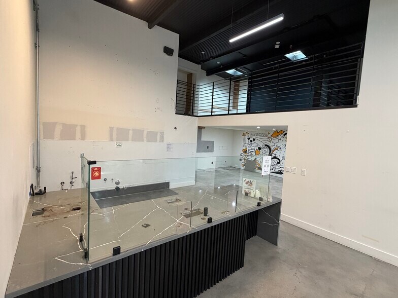 More Photos Of 2092 Concourse Dr, San Jose General Retail For Sale