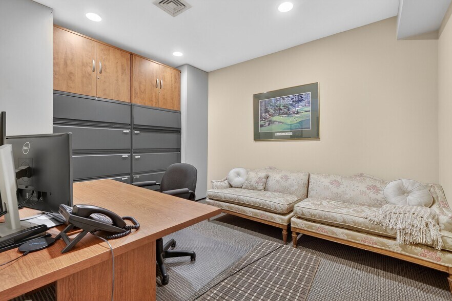 More Photos Of 10 Nosband Ave, White Plains Apartments For Sale