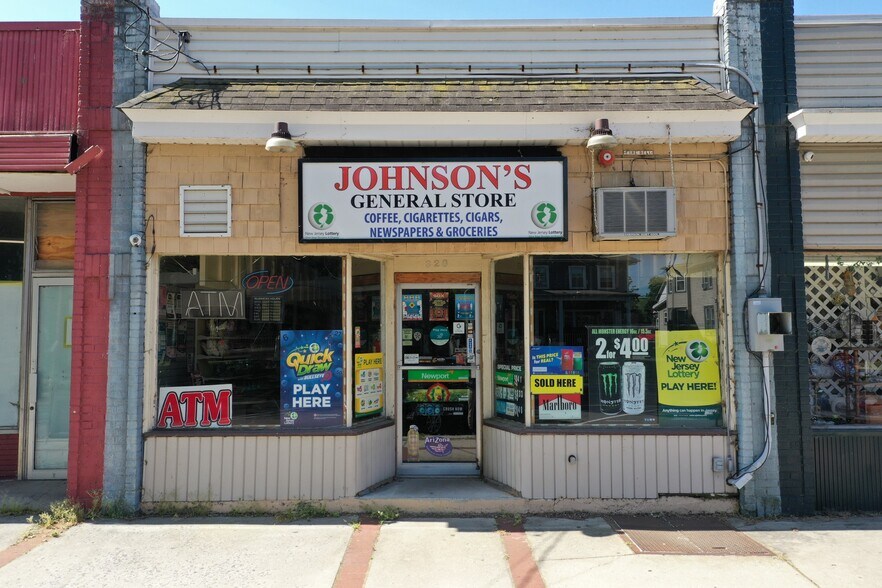 More Photos Of 320 W Front St, Florence Storefront For Sale