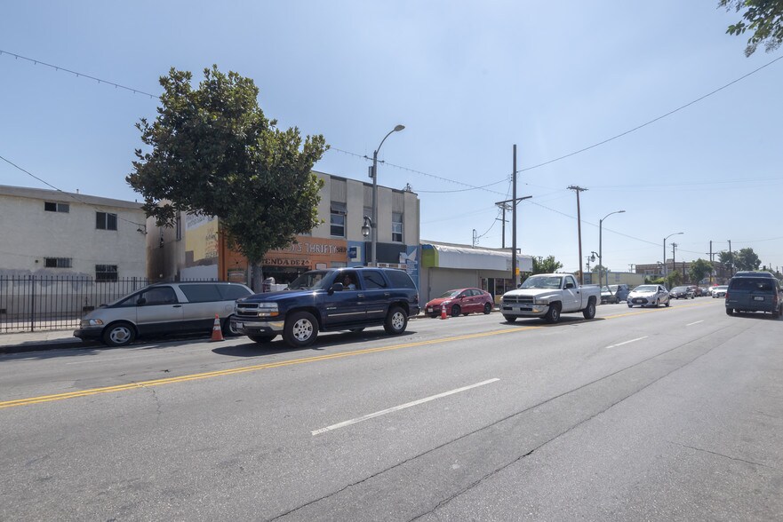 More Photos Of 4620 S Central Ave, Los Angeles Storefront For Lease