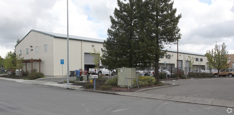 More Photos Of 3466 Brickway Blvd, Santa Rosa Warehouse For Lease