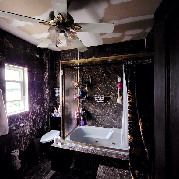 More Photos Of 511 3rd St, Rodeo Storefront Retail Residential For Sale