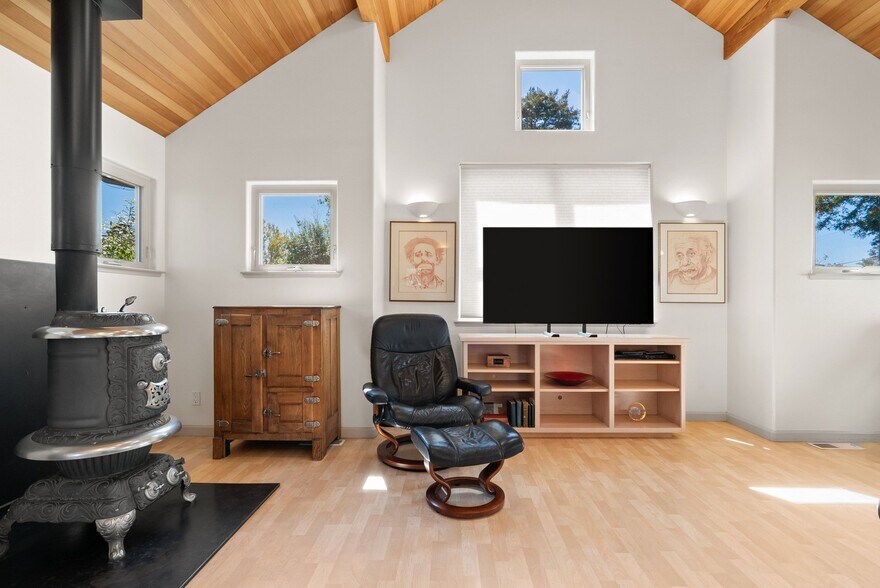 More Photos Of 518 Capitola Ave, Capitola Multifamily For Sale
