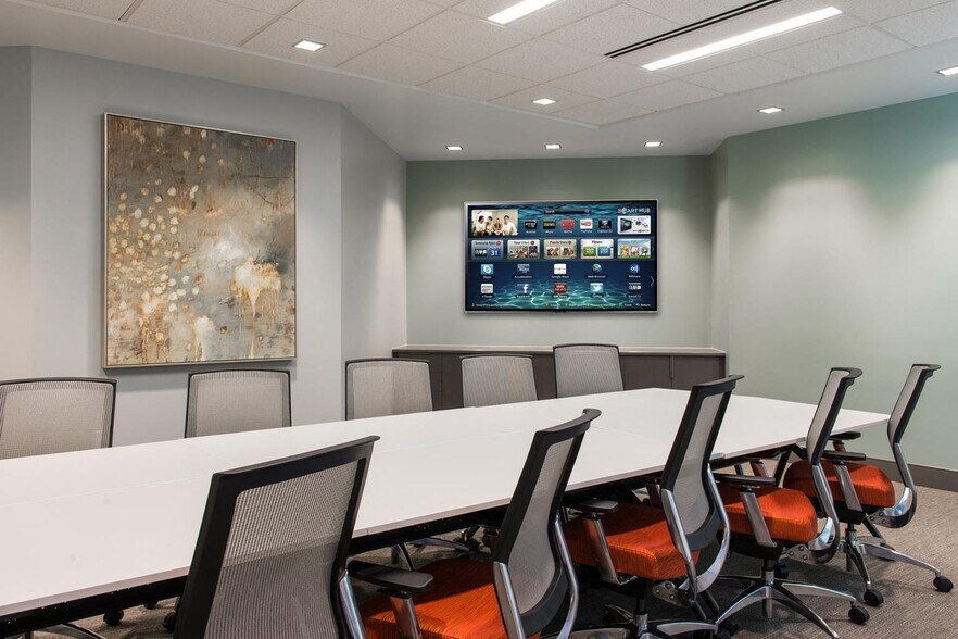 More Photos Of 411 Eagleview Blvd, Exton Office For Lease