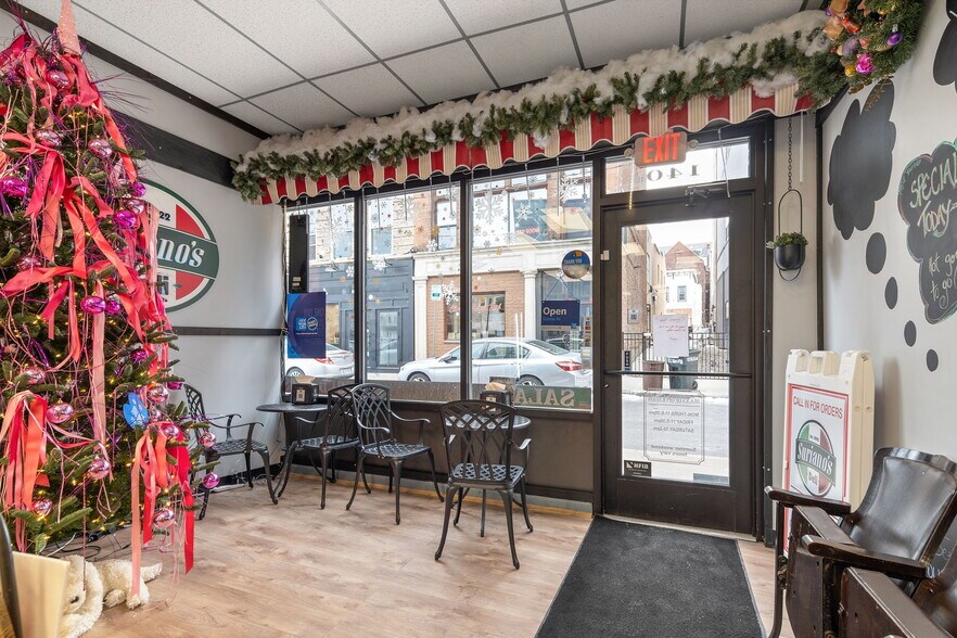 More Photos Of 140 Clinton St, Schenectady Storefront Retail Residential For Lease