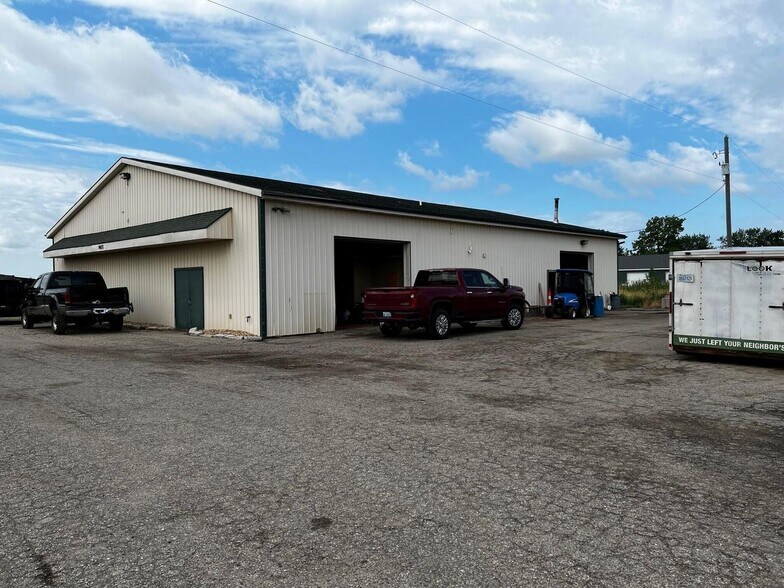Primary Photo Of 9651 42nd Ave, Jenison Warehouse For Sale