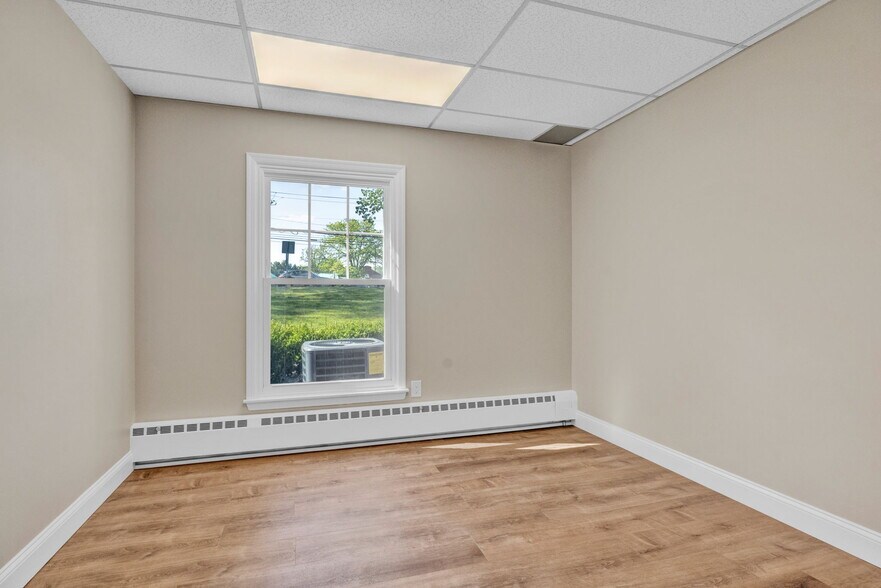 More Photos Of 215 Old Tappan Rd, Old Tappan Medical For Lease