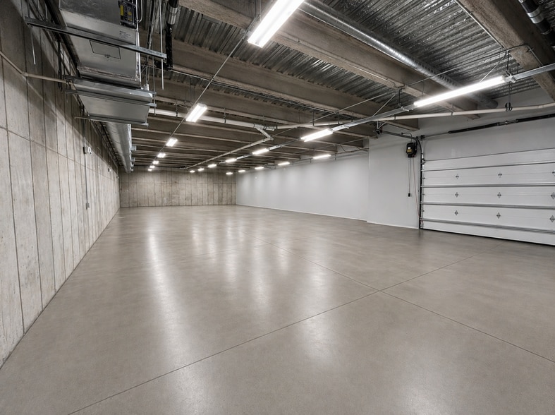 More Photos Of 4550 Preslyn Dr, Raleigh Light Distribution For Lease