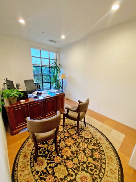 More Photos Of 523 Chapala St, Santa Barbara Office For Lease