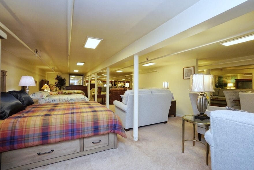 More Photos Of 1229 Castleton Ave, Staten Island Storefront For Lease