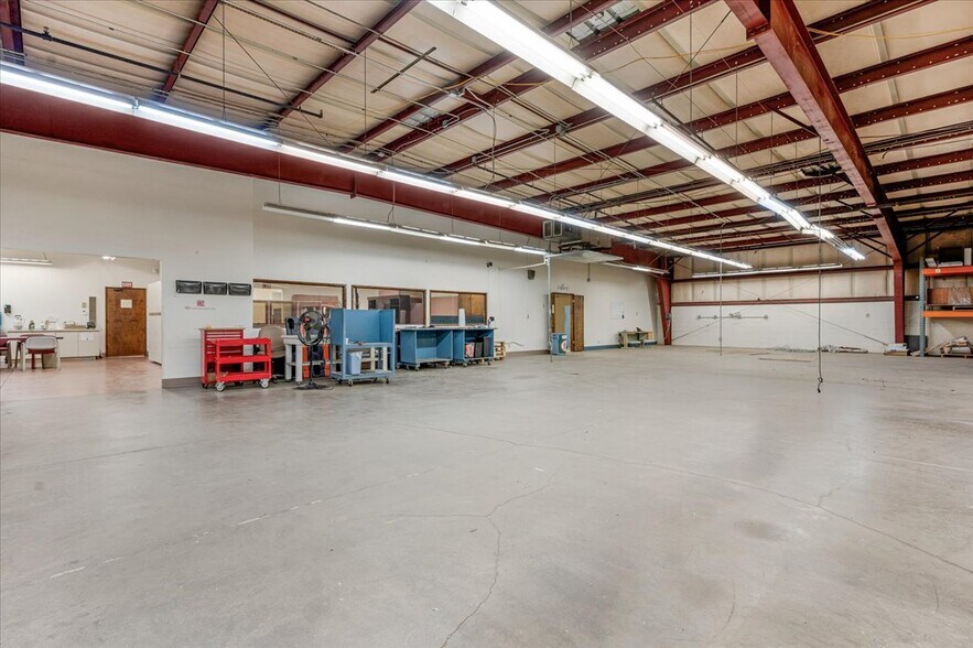 More Photos Of 1257 G St, Fresno Light Distribution For Sale