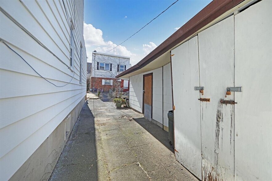More Photos Of 115 Hackensack Ave, Weehawken Land For Sale