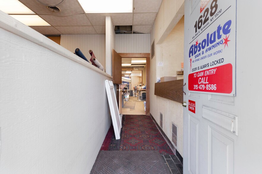 More Photos Of 1628 Erie Blvd E, Syracuse Flex For Sale